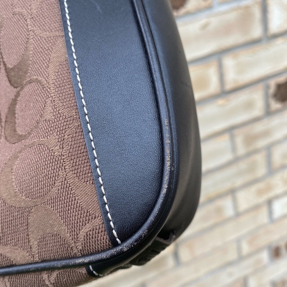 Coach Y2K Brown Coach Demi Baguette - Picture 6 of 7